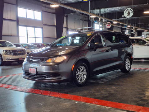 2020 Chrysler Voyager LX