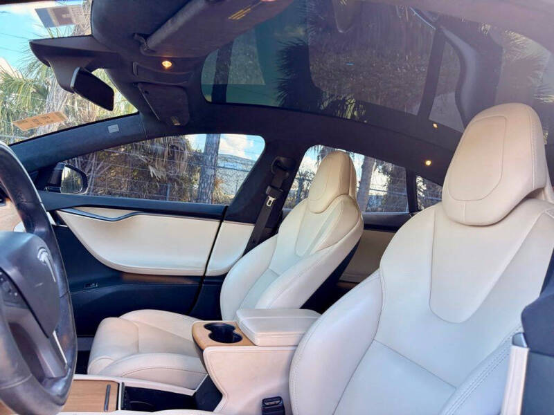 2020 Tesla Model S Long Range