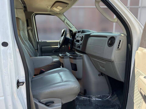 2024 Ford E-Series