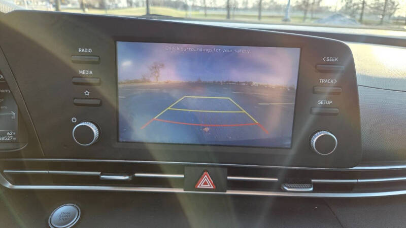 2022 Hyundai Elantra SEL