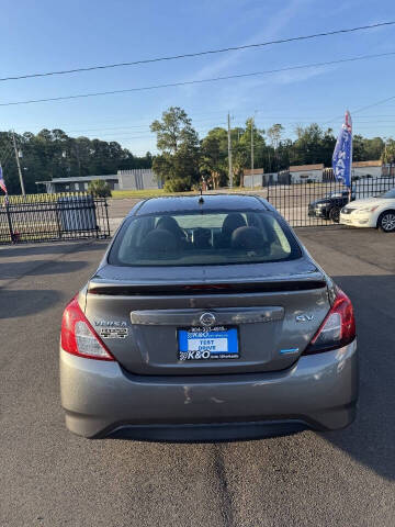 2016 Nissan Versa 1.6 SV