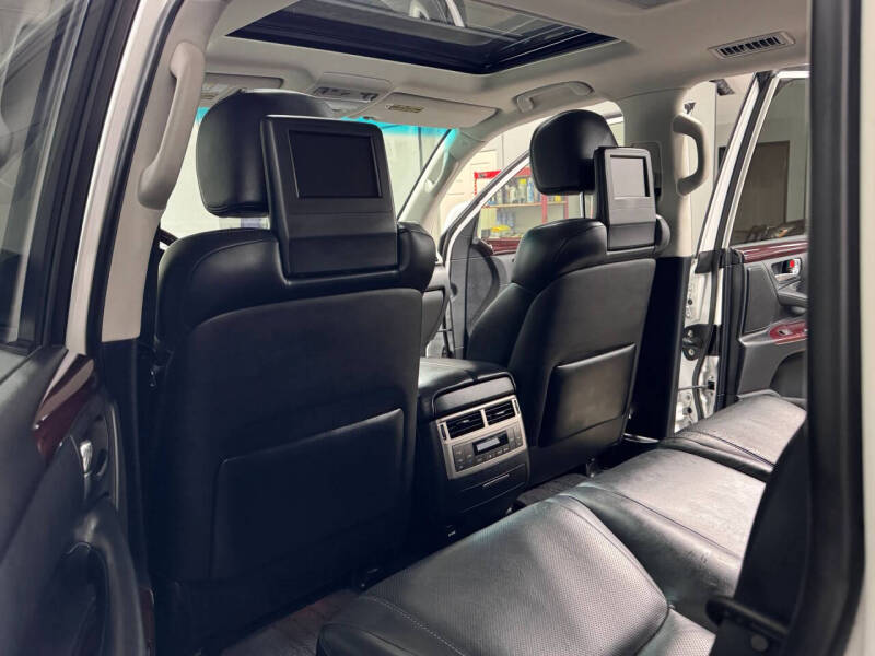 2015 Lexus LX 570