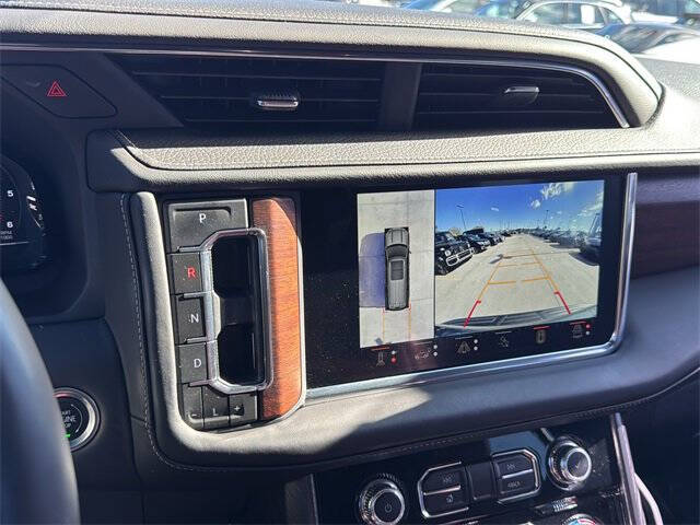 2023 GMC Yukon XL Denali Ultimate