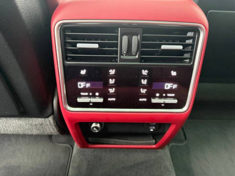 2022 Porsche Cayenne Turbo