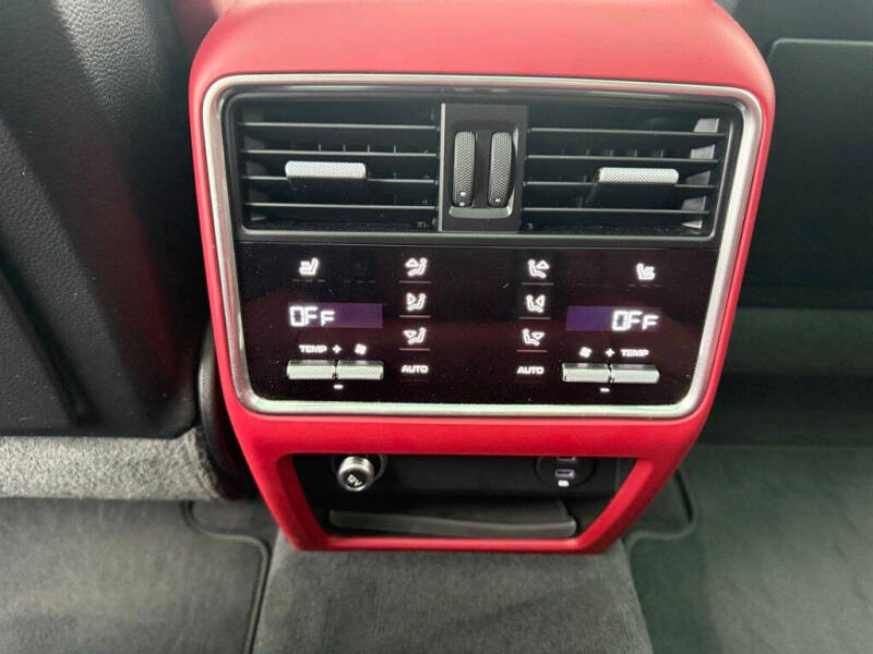 2022 Porsche Cayenne Turbo