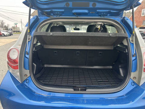 2014 Toyota Prius c Four