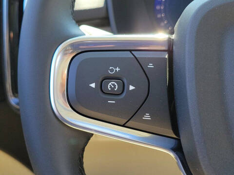 2026 Volvo XC40 B5 Ultra