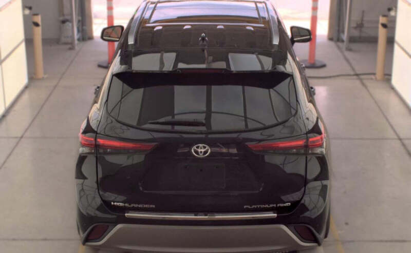 2022 Toyota Highlander Platinum
