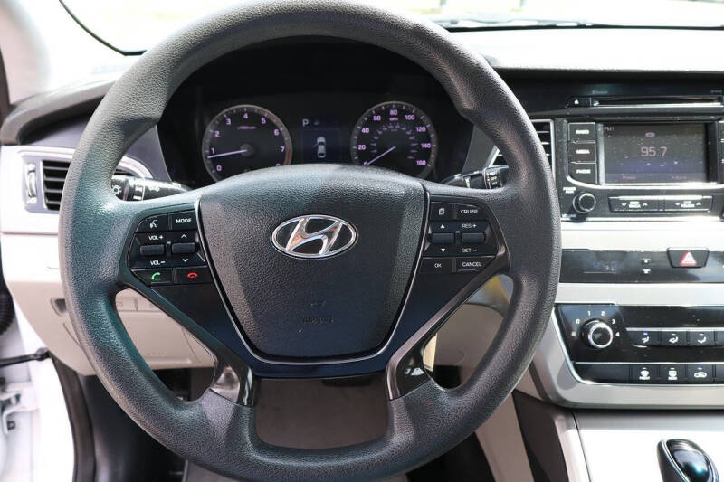 2015 Hyundai Sonata SE