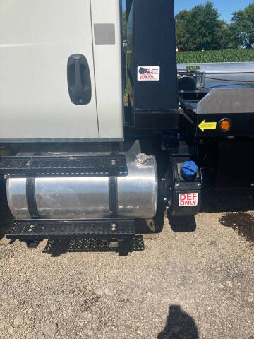 2020 International MV607