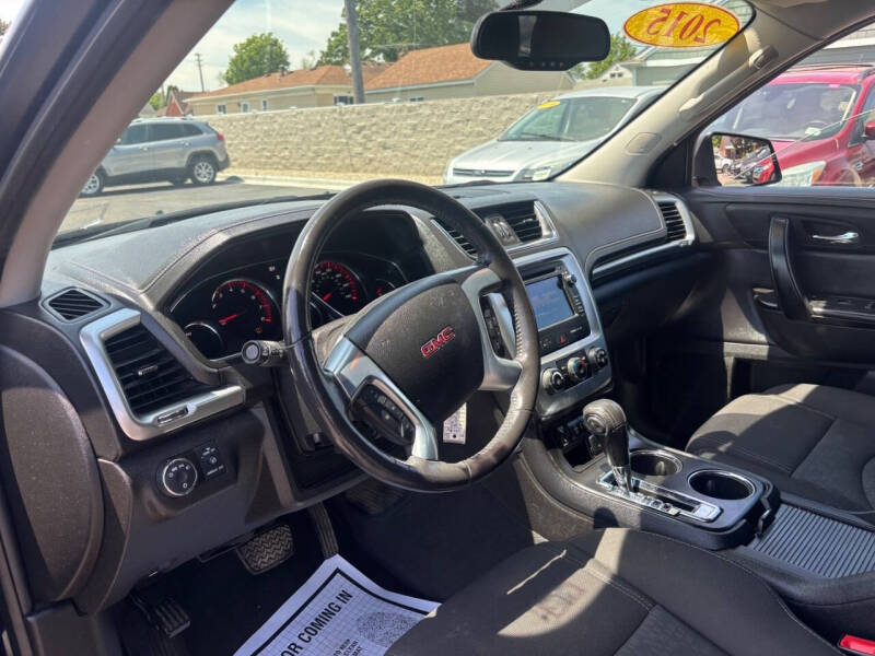 2015 GMC Acadia SLE-2