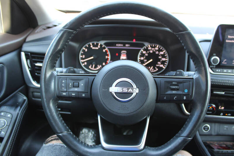 2023 Nissan Rogue SL