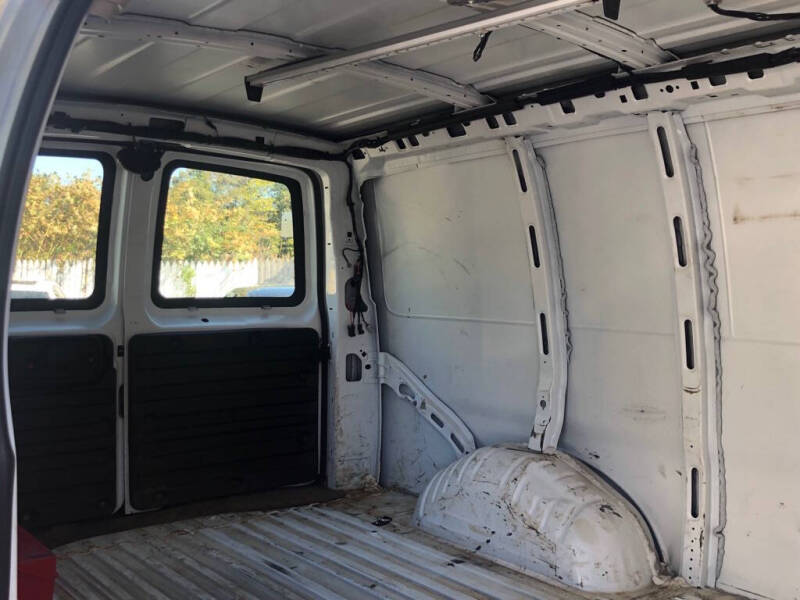 2016 Chevrolet Express 2500