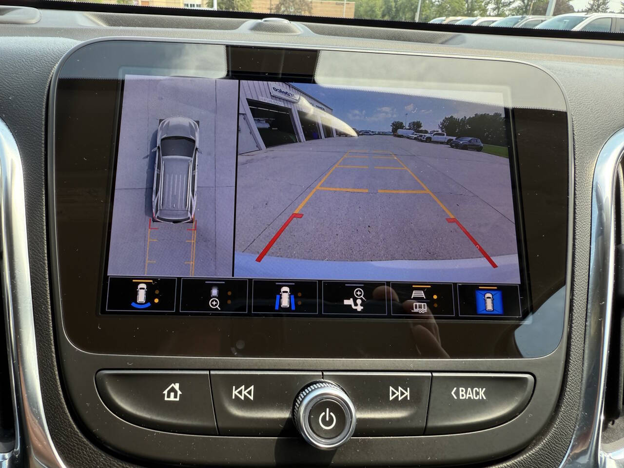2024 Chevrolet Equinox photo 17
