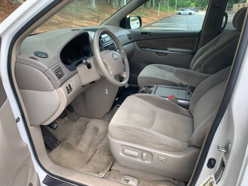 2008 Toyota Sienna LE 7-Passenger