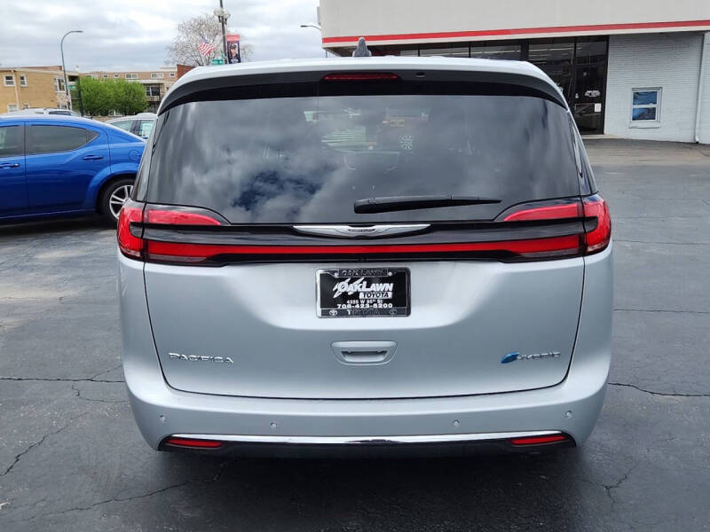 2023 Chrysler Pacifica Plug-In Hybrid Limited