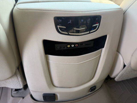 2016 Cadillac Escalade Luxury Collection