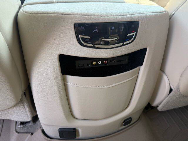 2016 Cadillac Escalade Luxury Collection