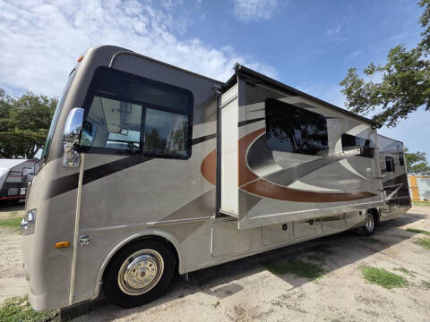 2016 Thor Motor Coach Hurricane