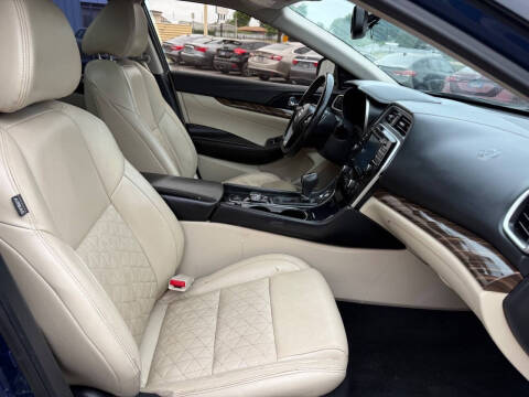 2017 Nissan Maxima Platinum