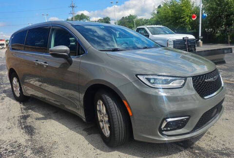 2023 Chrysler Pacifica Touring L