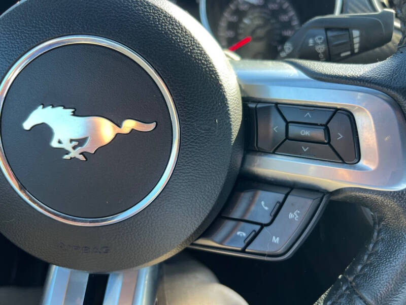 2021 Ford Mustang EcoBoost