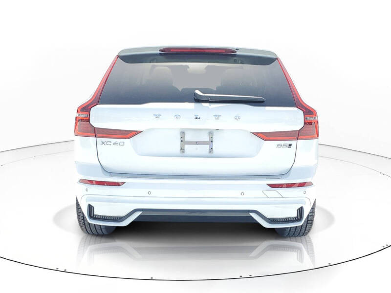 2026 Volvo XC60 B5 Ultra