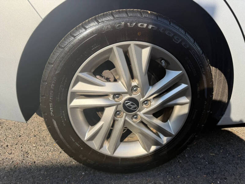 2019 Hyundai Elantra