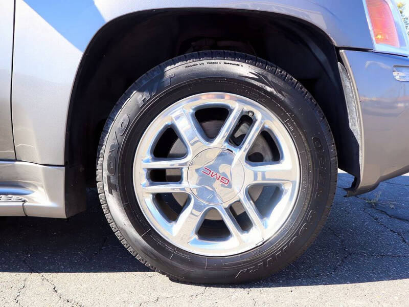 2007 GMC Envoy Denali