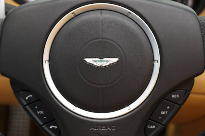 2012 Aston Martin V8 Vantage Roadster