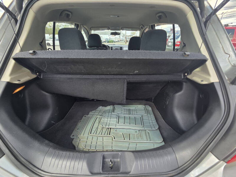 2012 Nissan Versa 1.8 SL