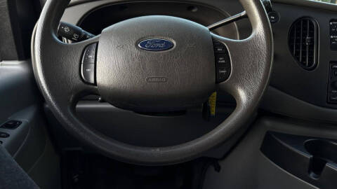 2008 Ford E-Series E-350 SD XLT