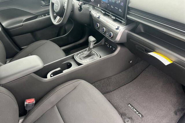 2026 Hyundai Kona SE