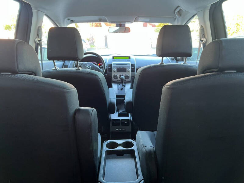 2008 Mazda MAZDA5 Sport