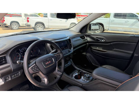 2023 GMC Acadia AT4