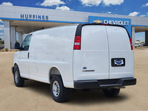 2026 Chevrolet Express 2500