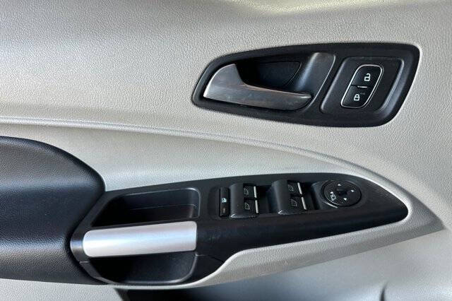 2022 Ford Transit Connect Titanium