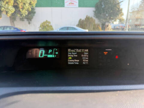 2013 Toyota Prius c Two