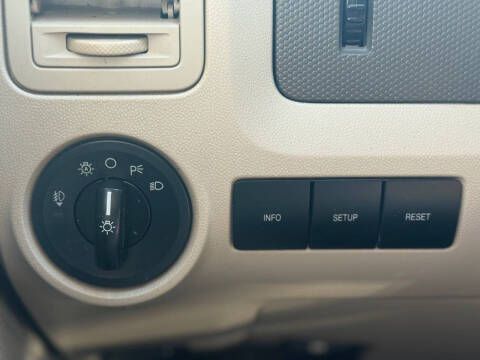 2009 Ford Escape XLT