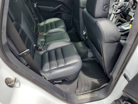 2015 Porsche Cayenne Turbo