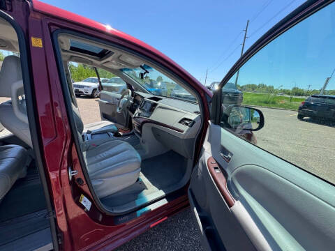 2011 Toyota Sienna XLE 8-Passenger