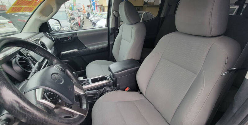 2019 Toyota Tacoma SR5