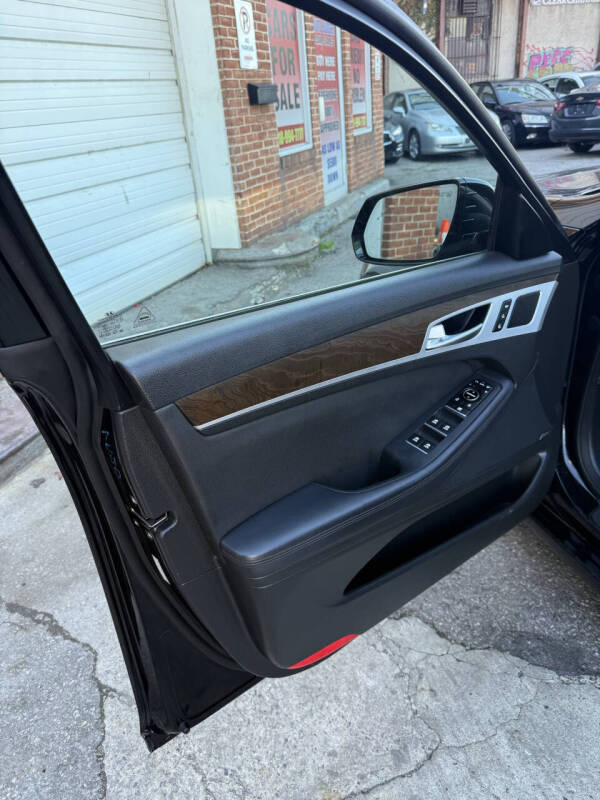 2015 Hyundai Genesis 3.8L