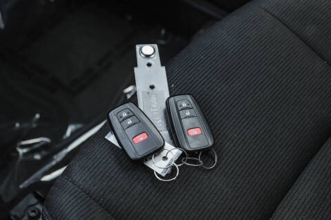 2018 Toyota C-HR XLE Premium