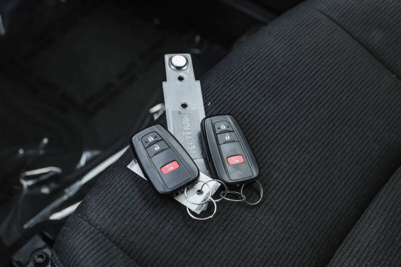 2018 Toyota C-HR XLE Premium