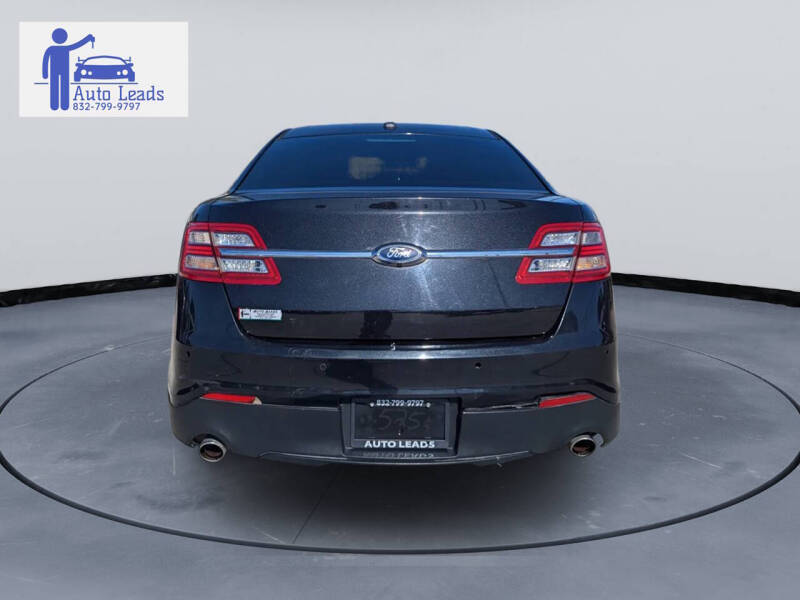 2014 Ford Taurus SEL