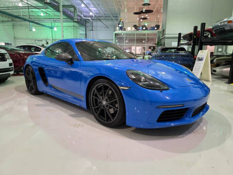 2023 Porsche 718 Cayman T