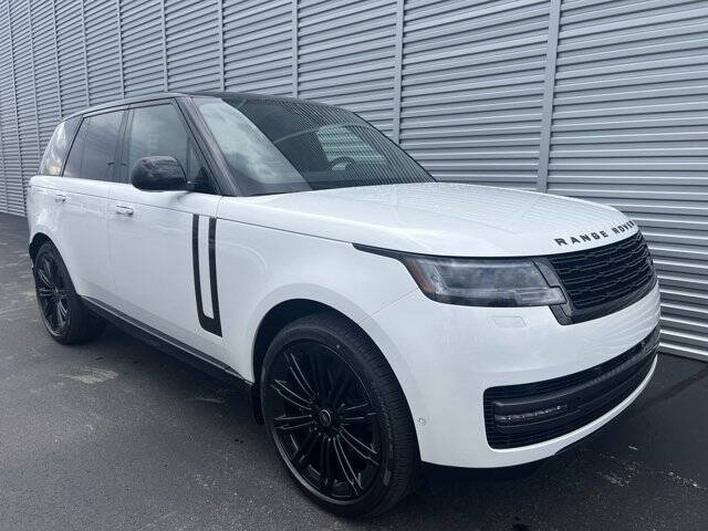 2025 Land Rover Range Rover P530 SE