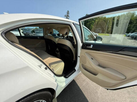 2014 Kia Cadenza Premium