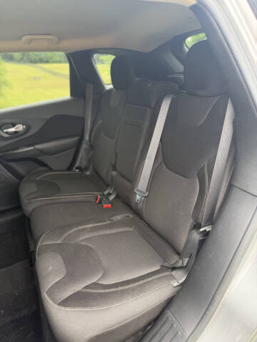 2015 Jeep Cherokee Altitude